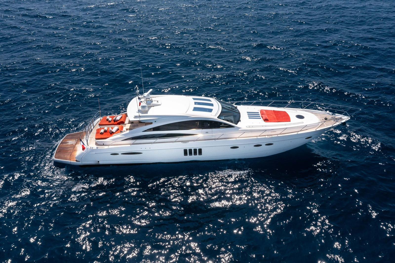 P'tite Bouille Yacht for rent cannes France