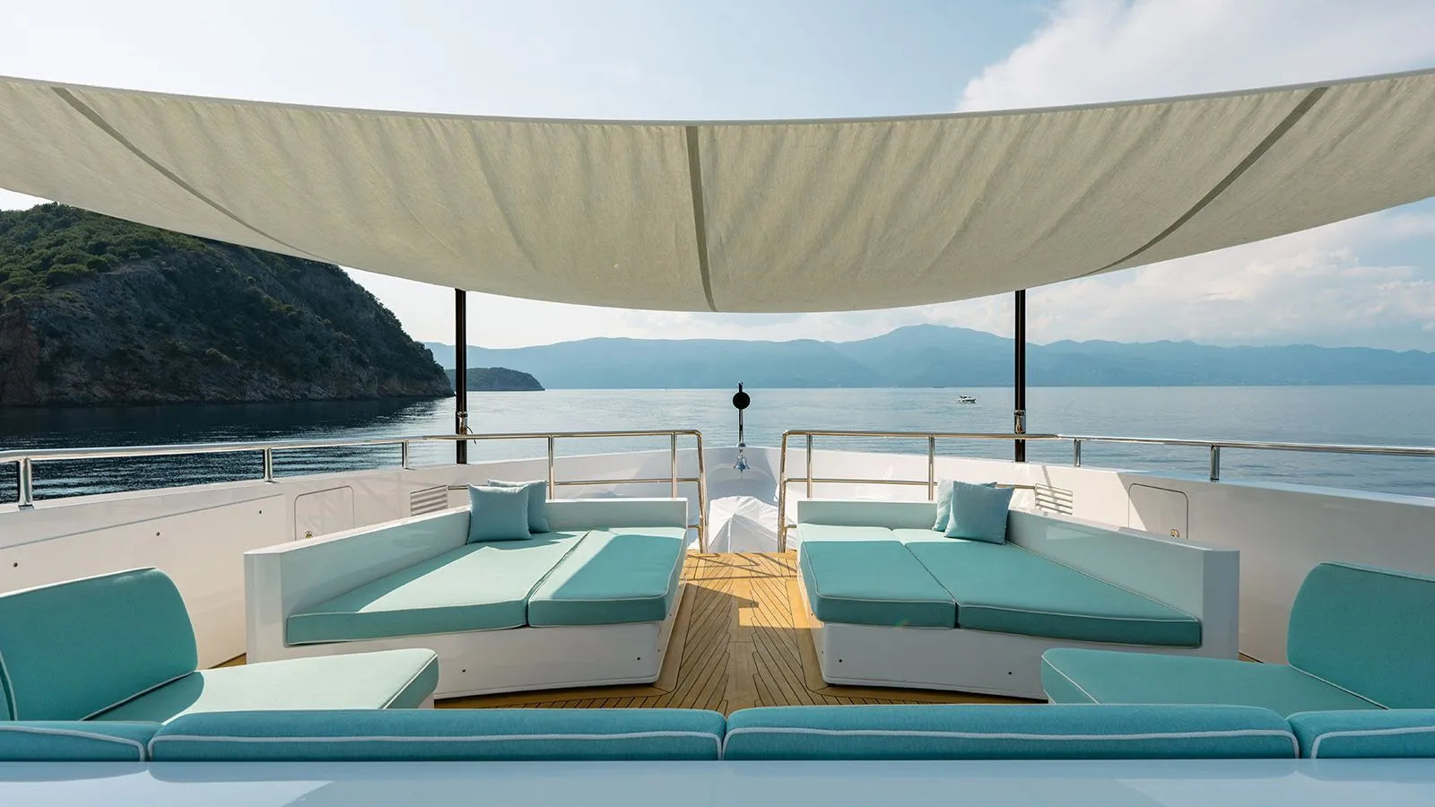 how much is M/Y SEAGULL MRD yacht charter in Cannes France