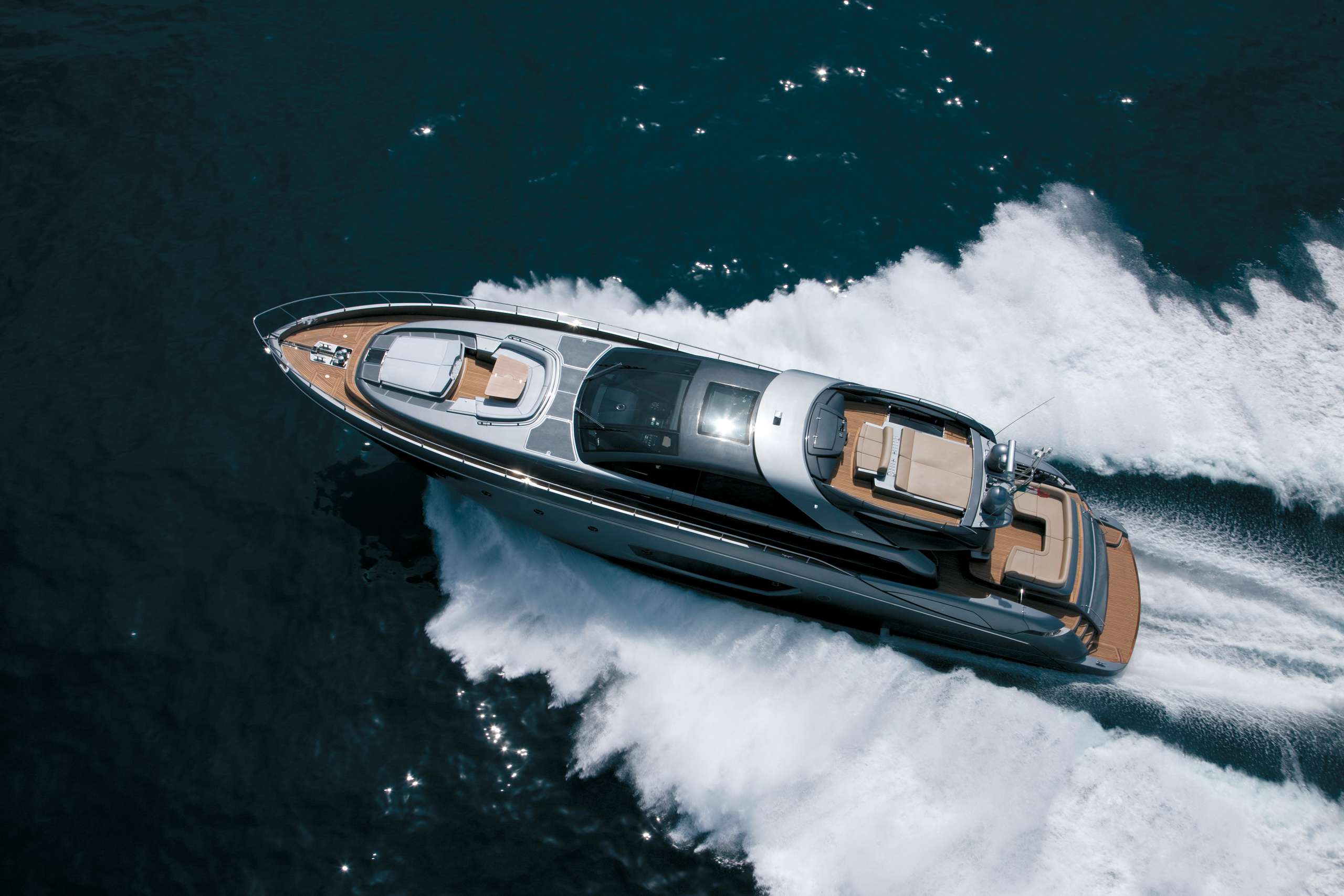 Motor Yacht Charter in Monaco
