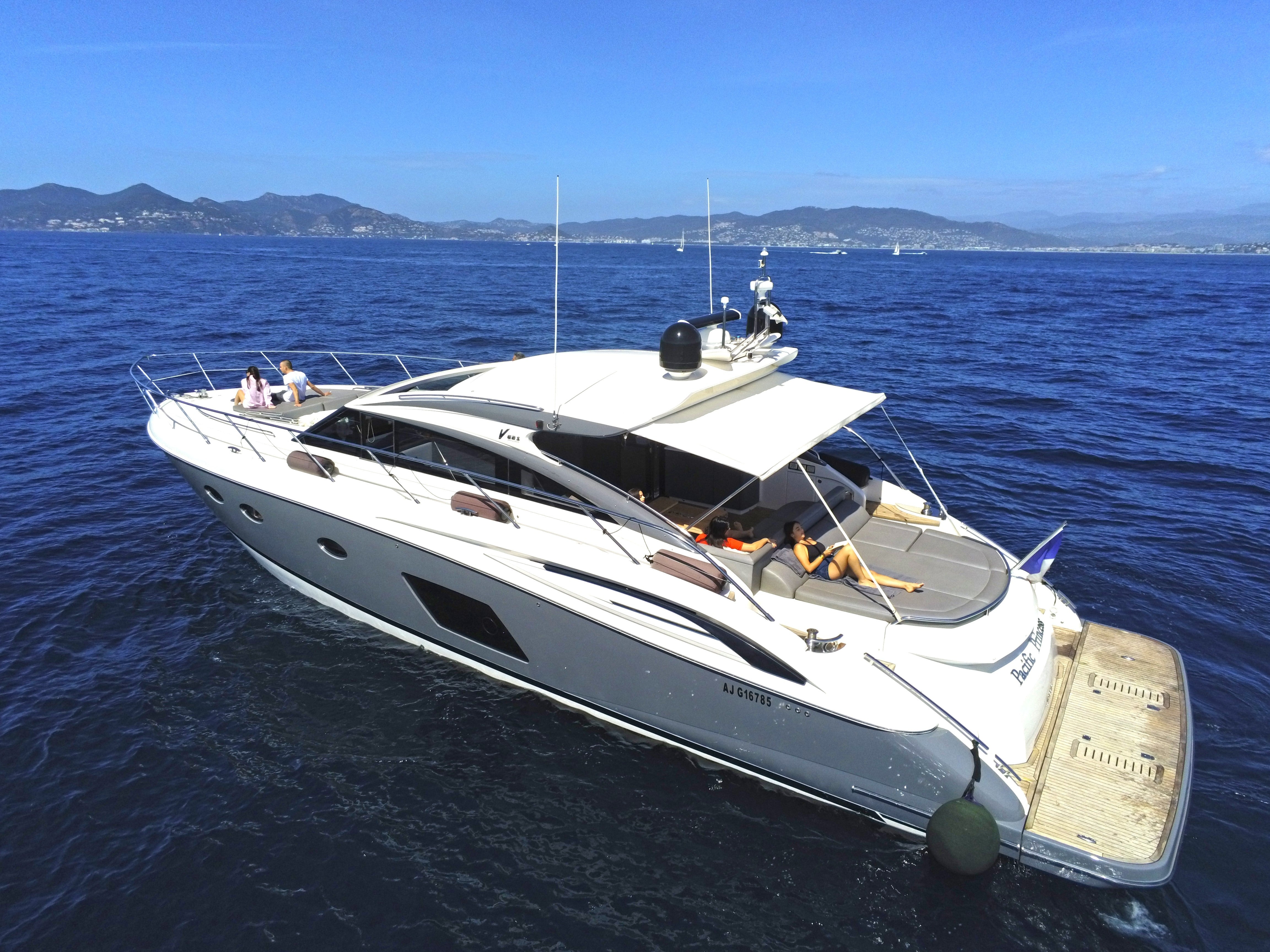 Cannes Yacht Charters
