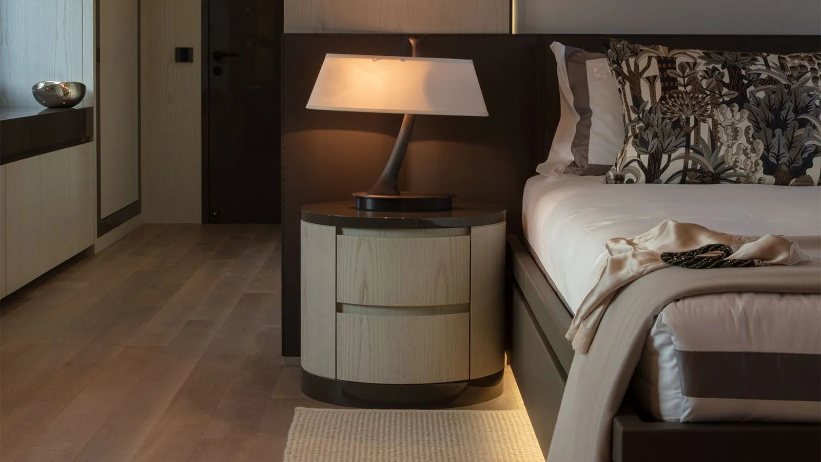 Motor Yacht Rental Cannes France