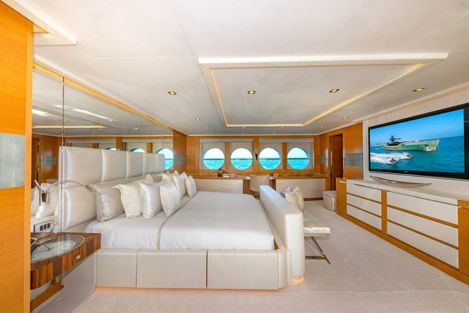 Term yacht Charter Cannes