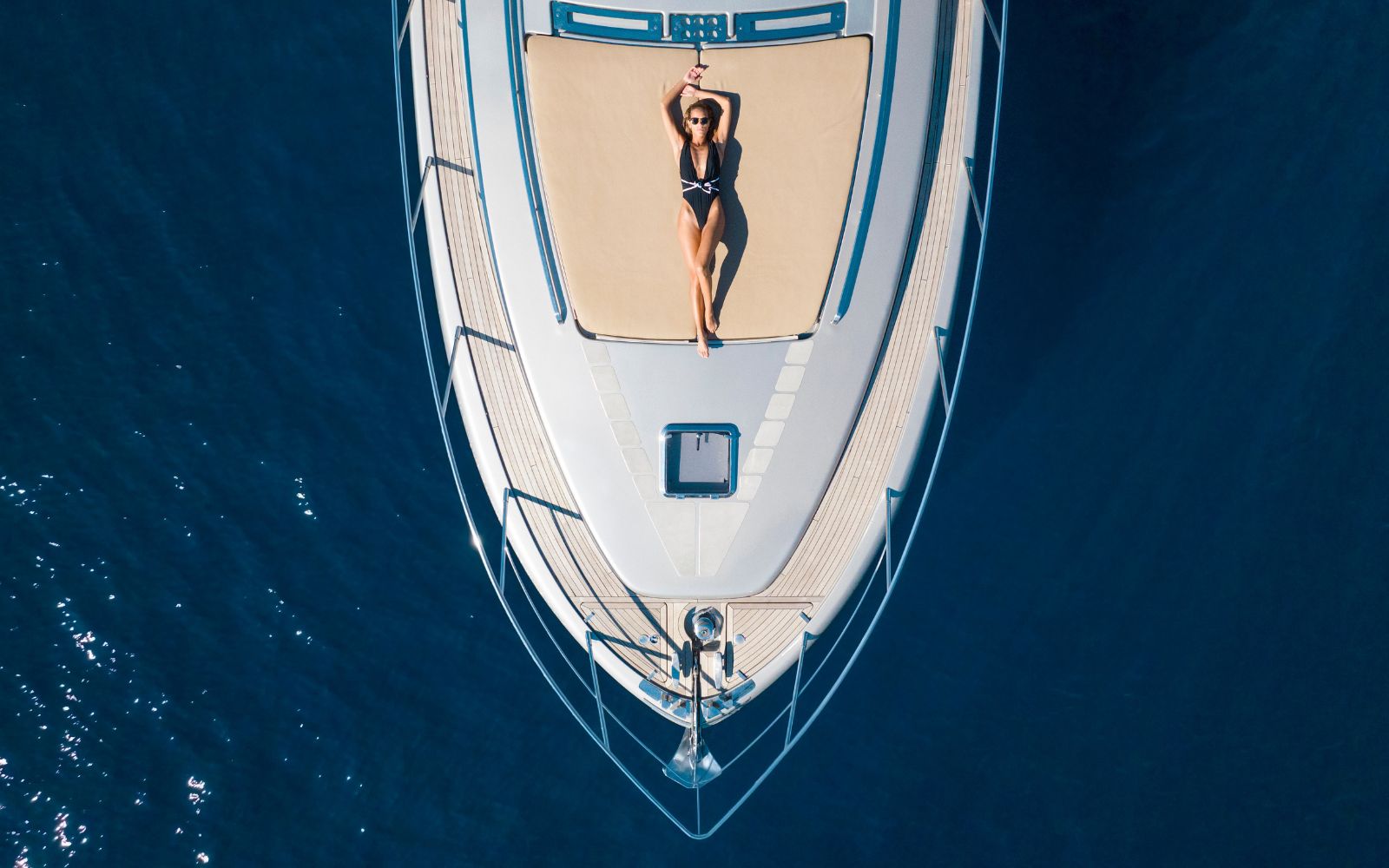 Naples Italy yacht charter cost