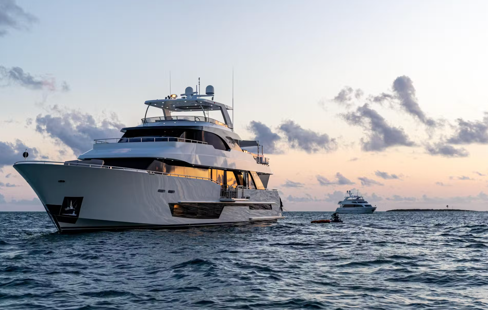 M/Y IC