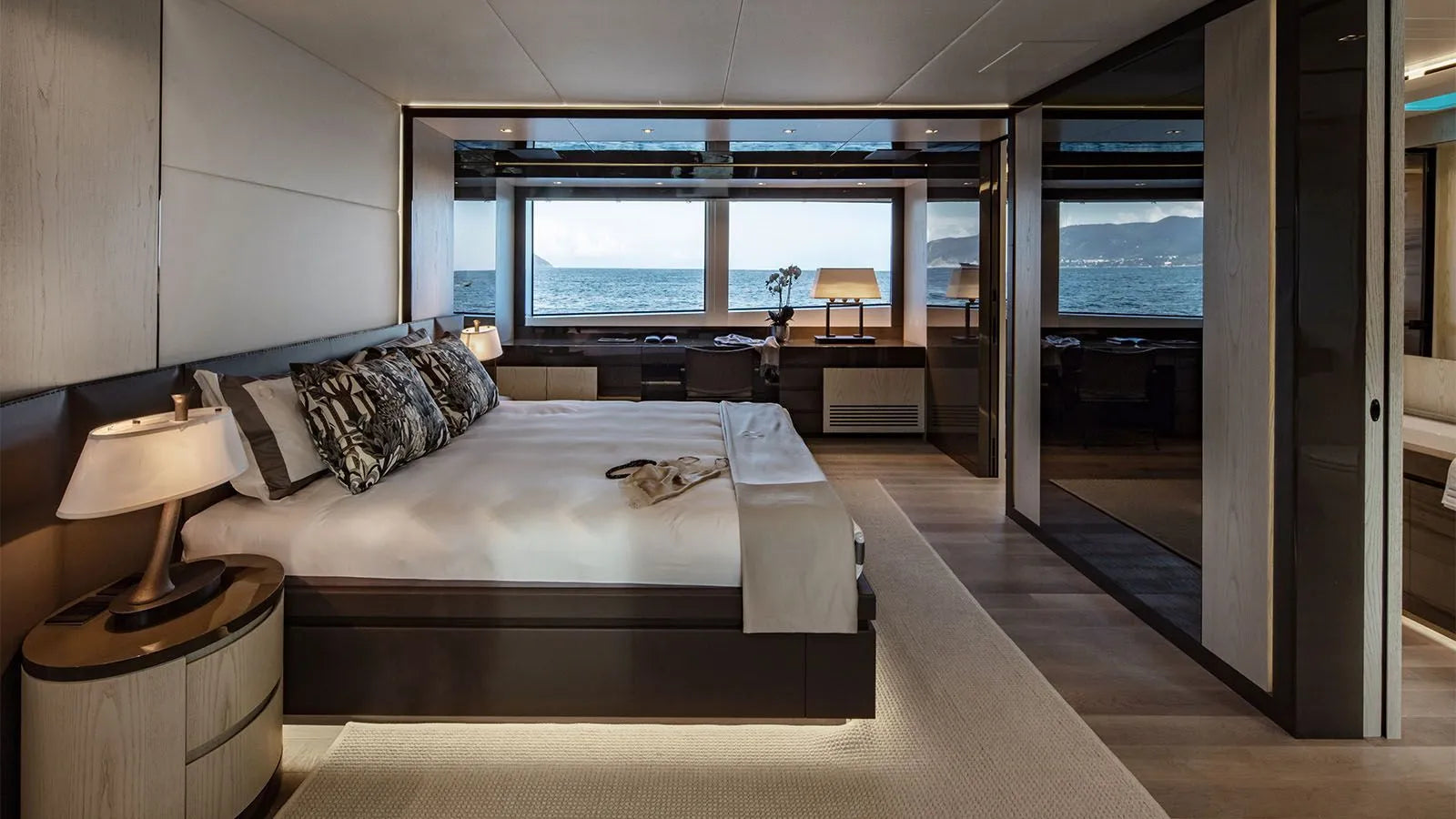 private yacht charter Cannes