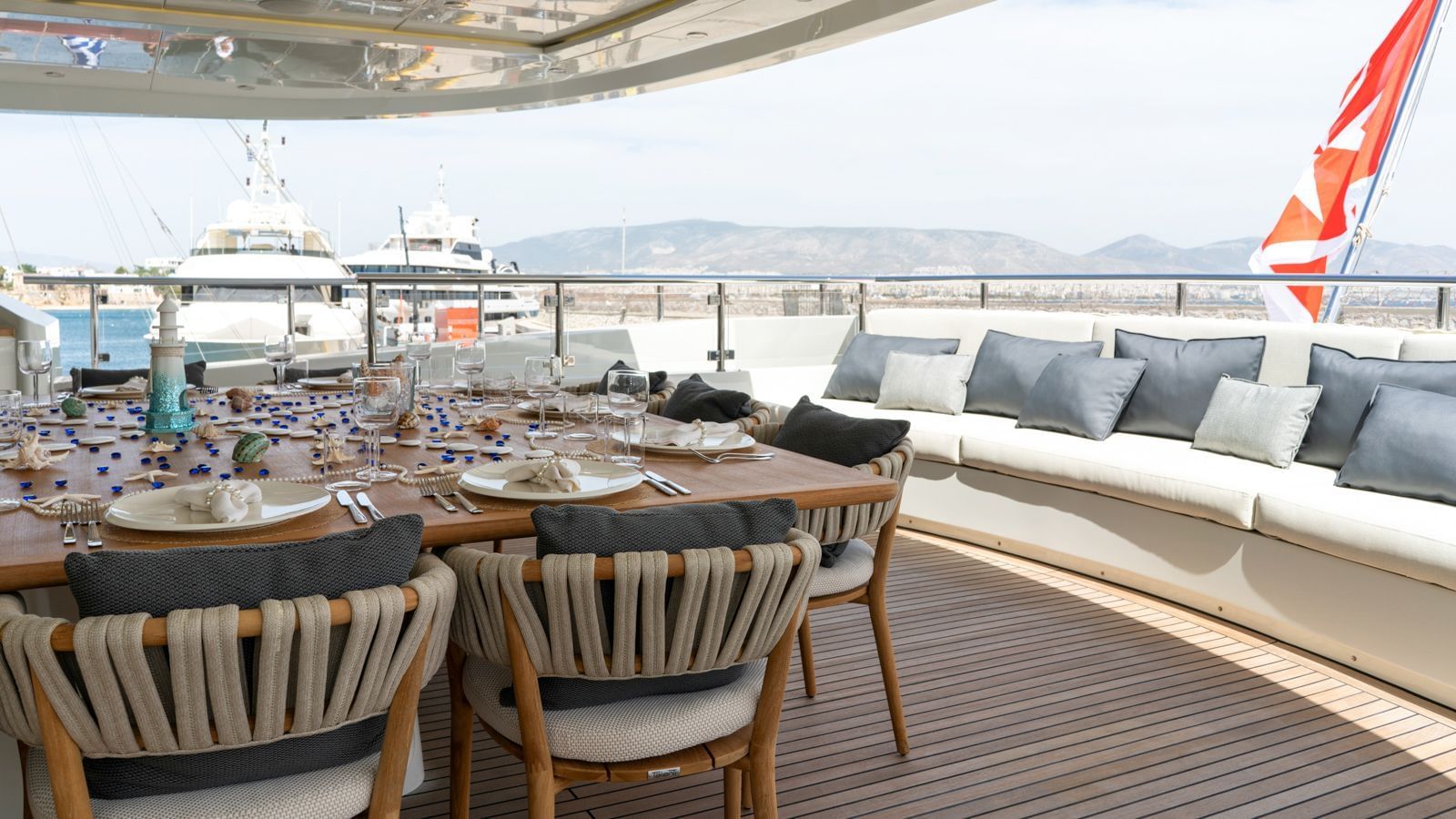 M/Y ZIA yacht charter holiday cost Cannes