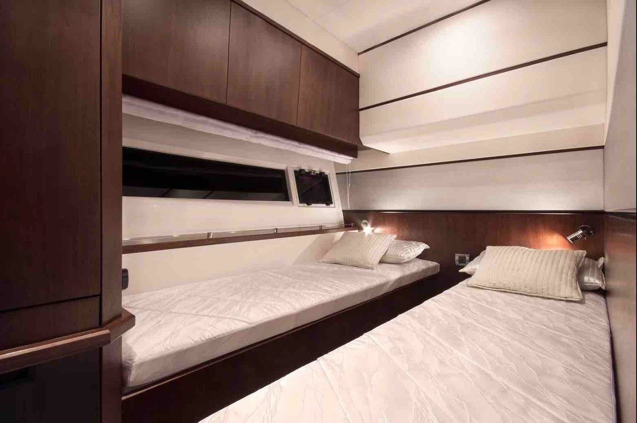 party yacht Charter Cannes