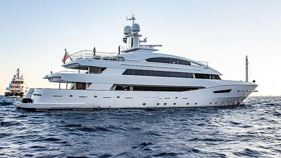 BEATRIX luxury yacht Charter Cannes