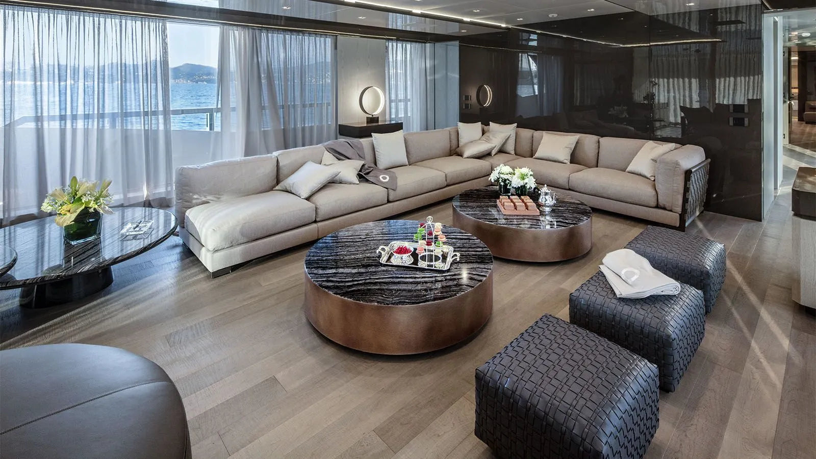 Mega yacht Charter Cannes