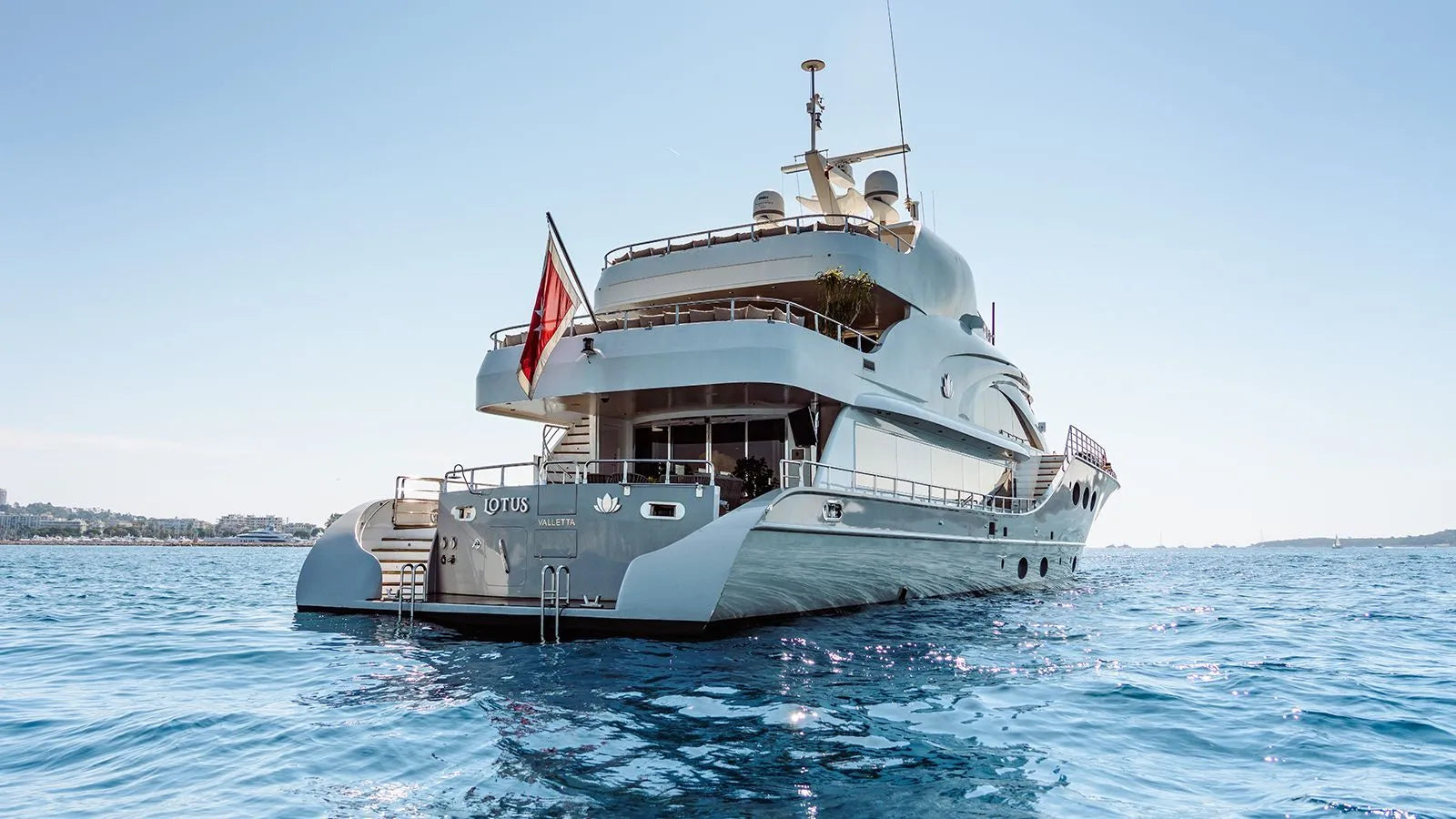 Motor Yacht Rental Cannes France