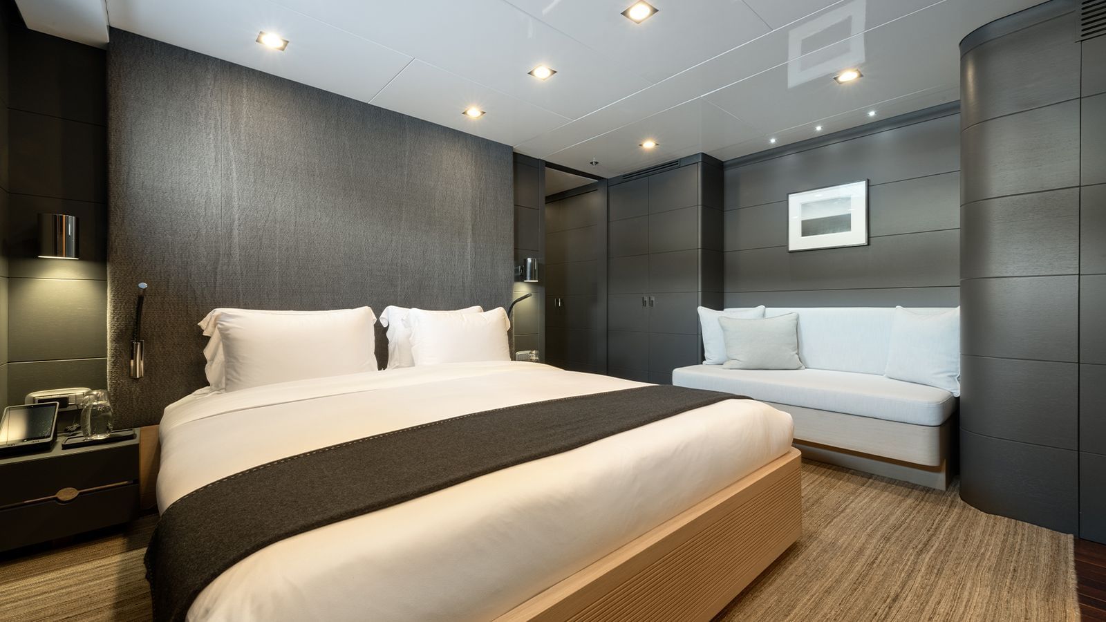 M/Y ZIA small yacht charter Cannes