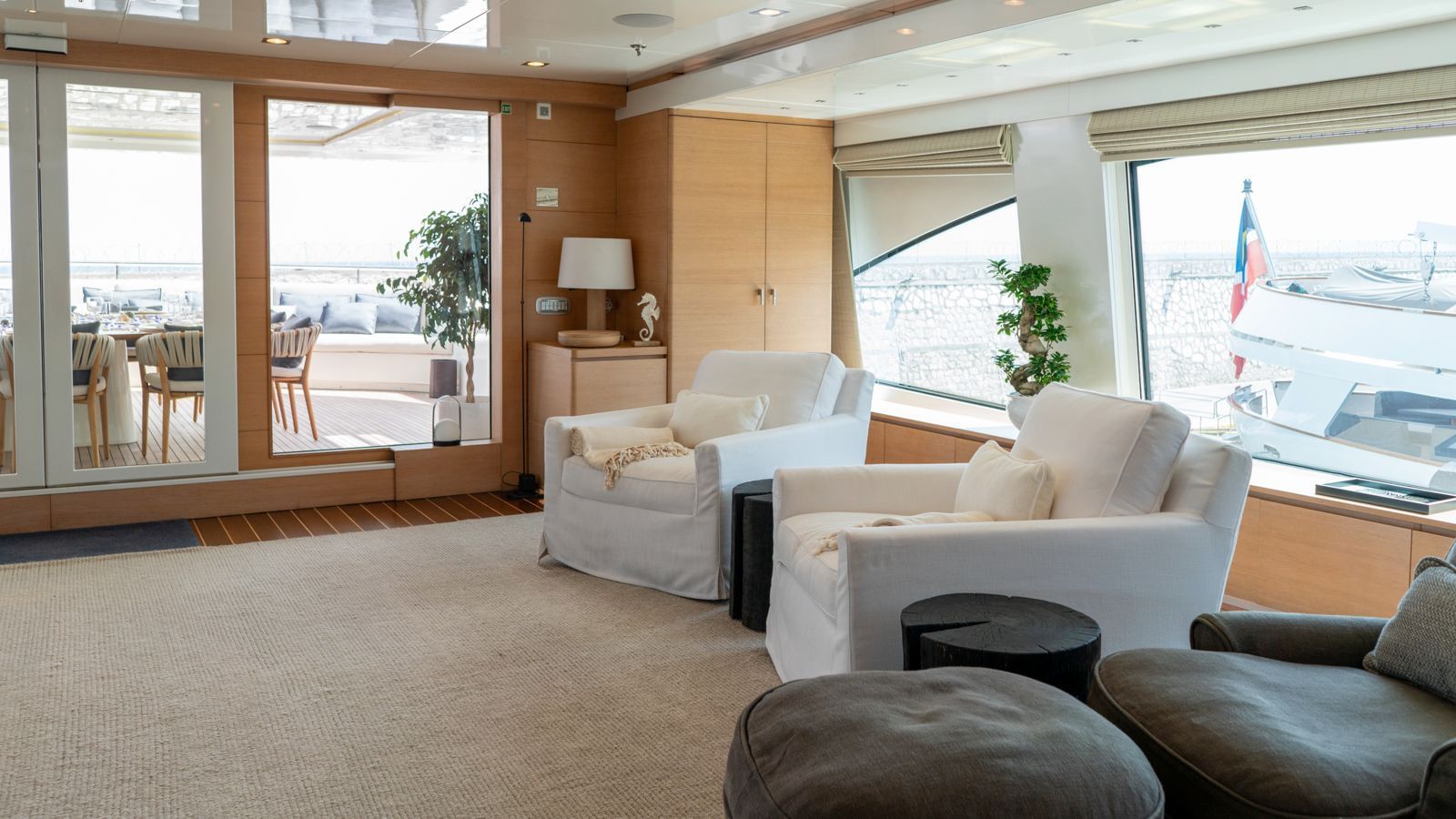 M/Y ZIA Yacht for rent In Cannes