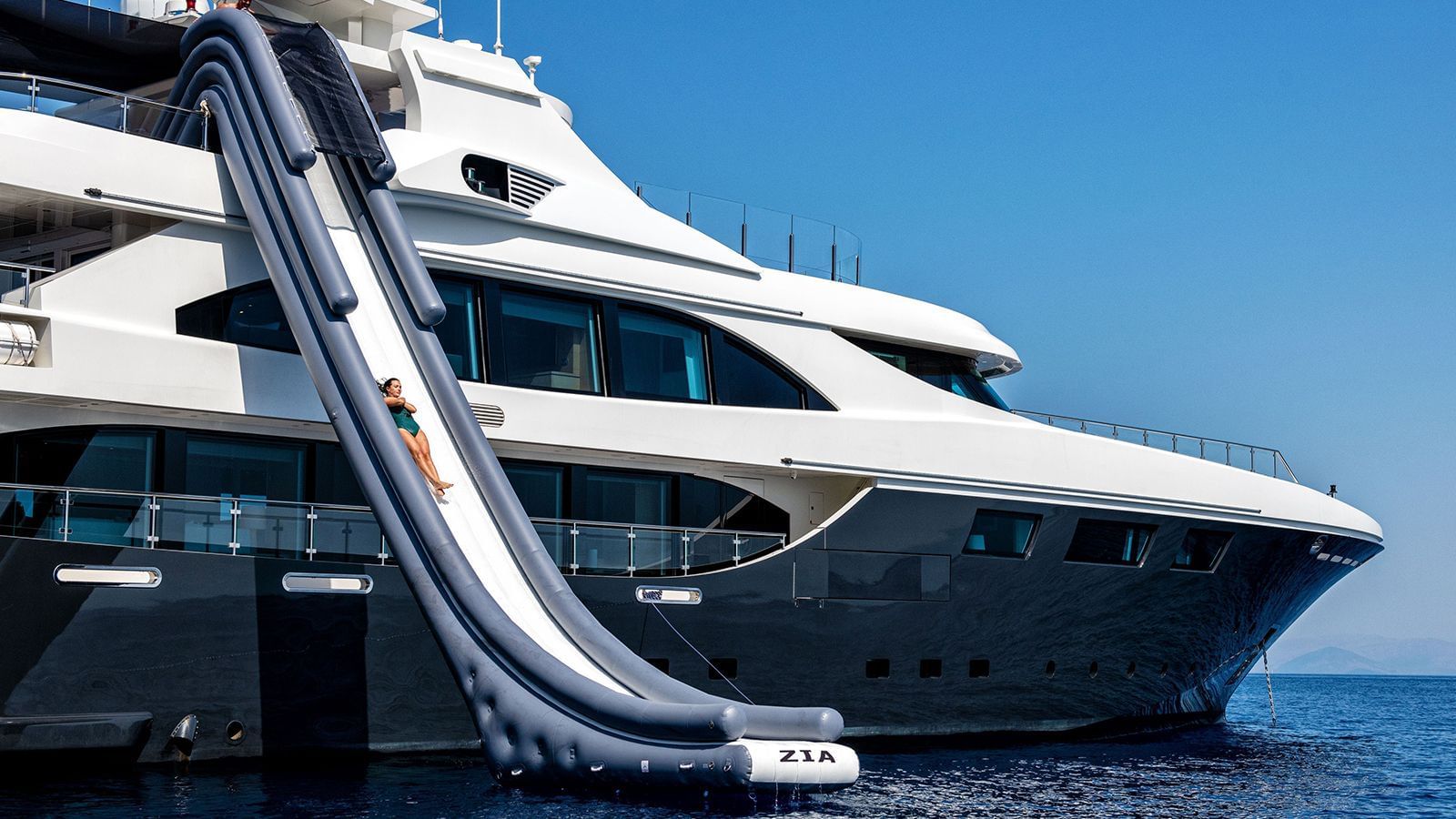 M/Y ZIA Cannes yacht rentals