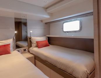 Private Motor Yacht Charter in Cannes