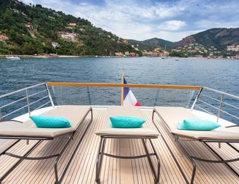 Cannes Luxury Yacht Charter