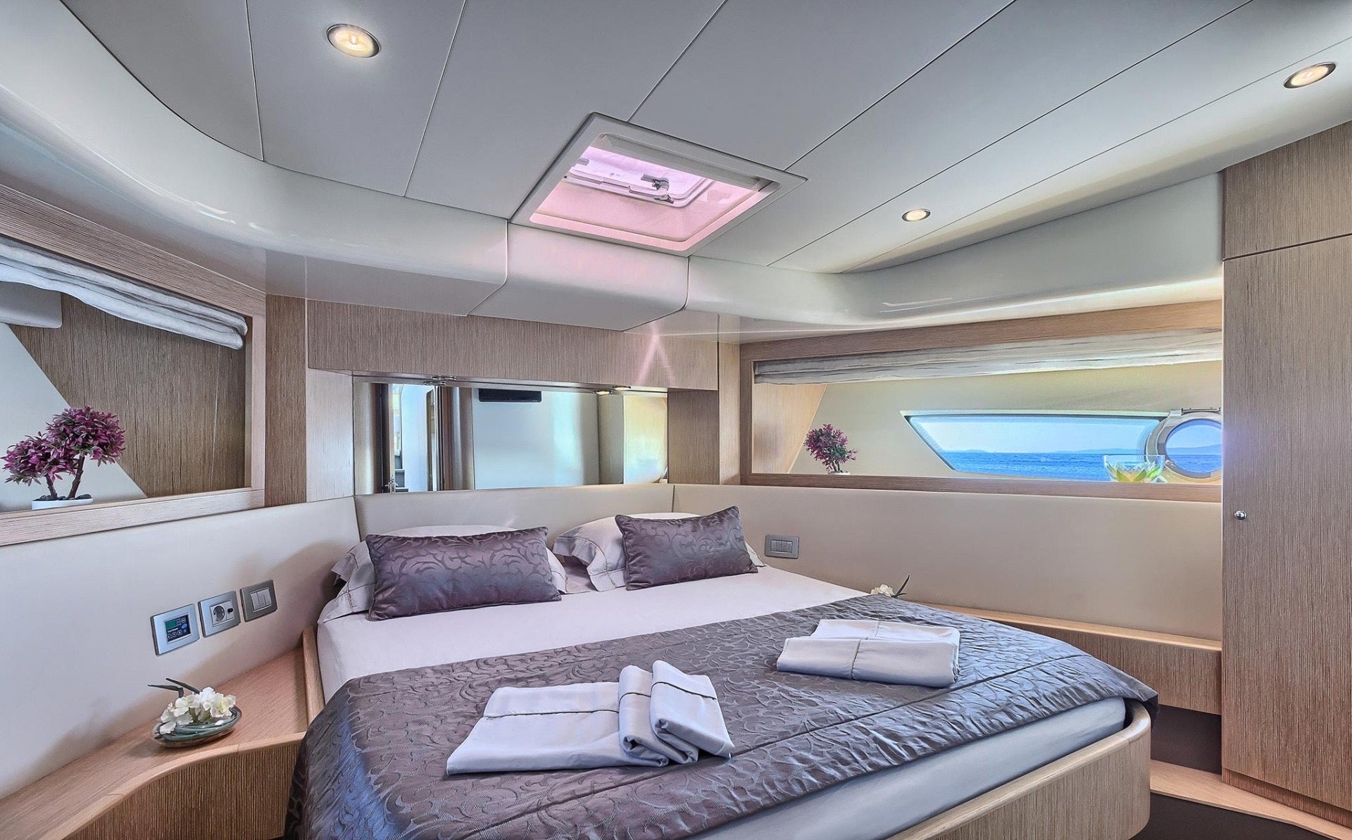FERRETTI affordable yacht Charter Cannes