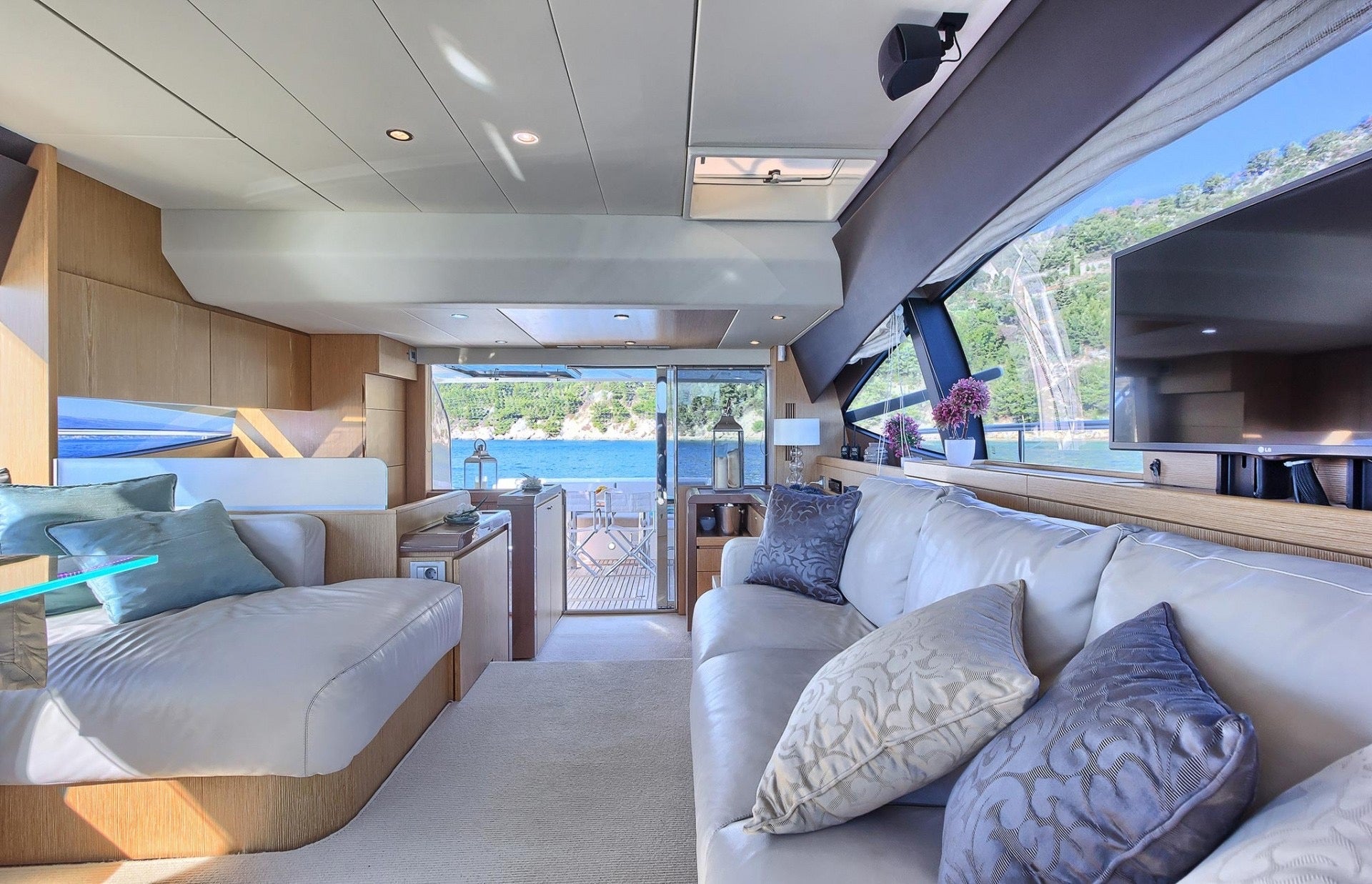 FERRETTI private yacht charter Cannes