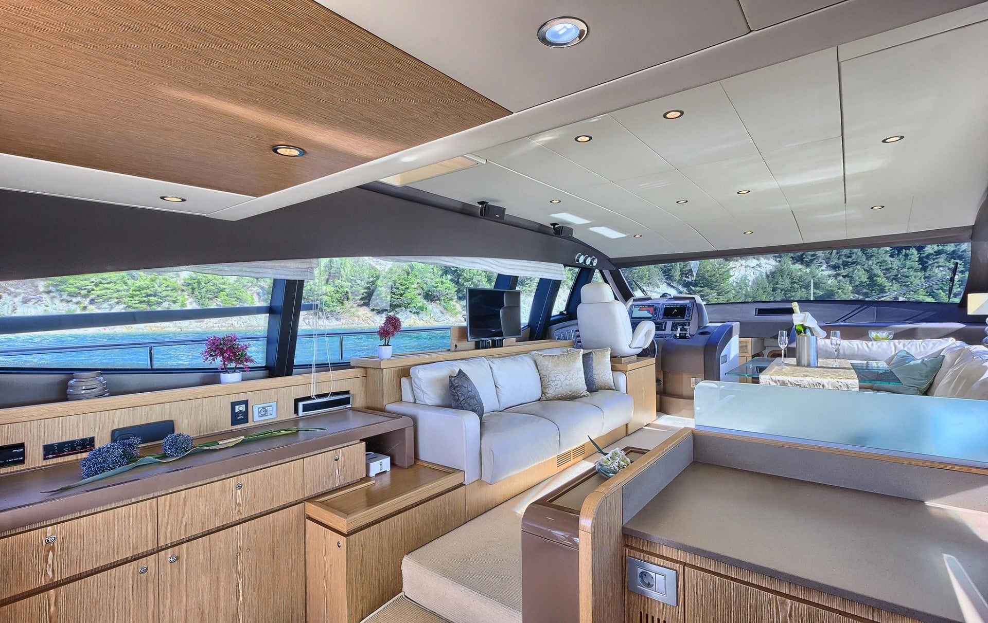 FERRETTI party yacht charter Cannes