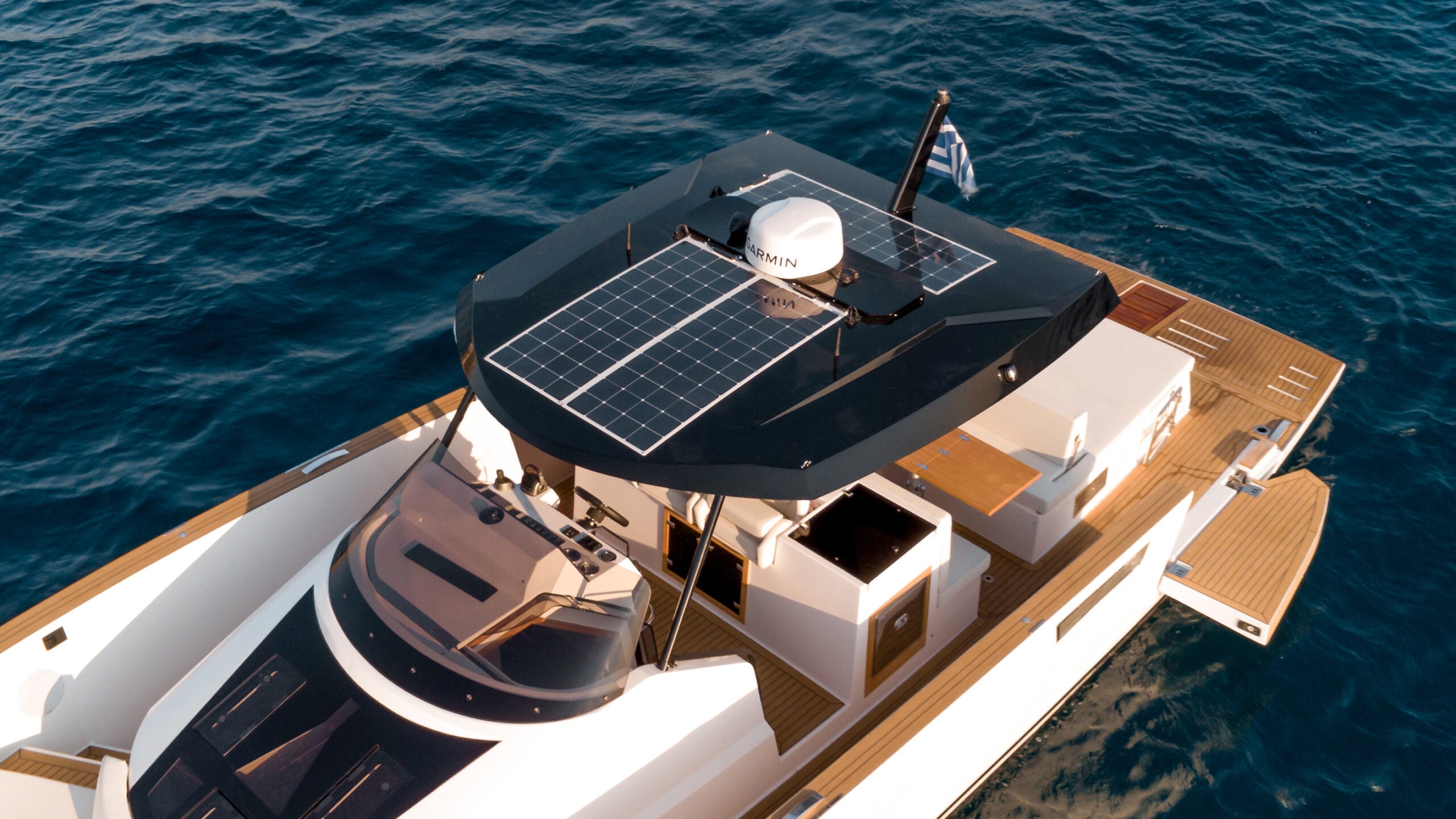 yacht charter Mykonos Greece with skipper