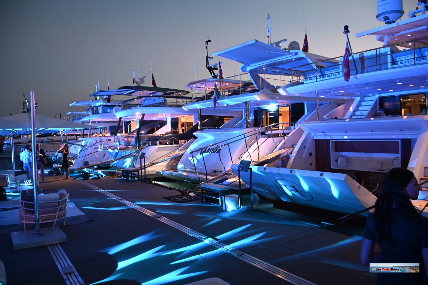 Charter yacht