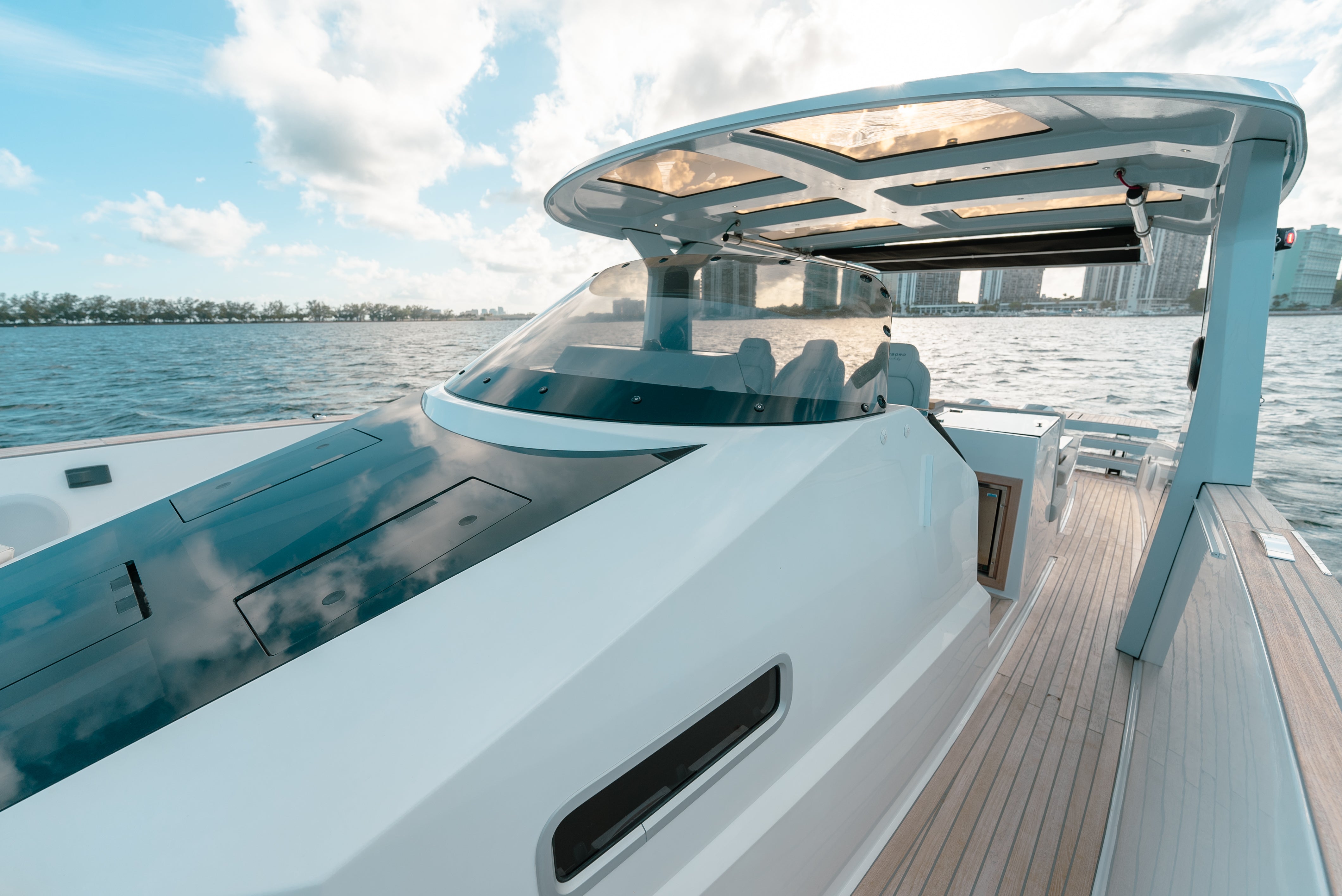 motor yacht charter Mykonos Greece