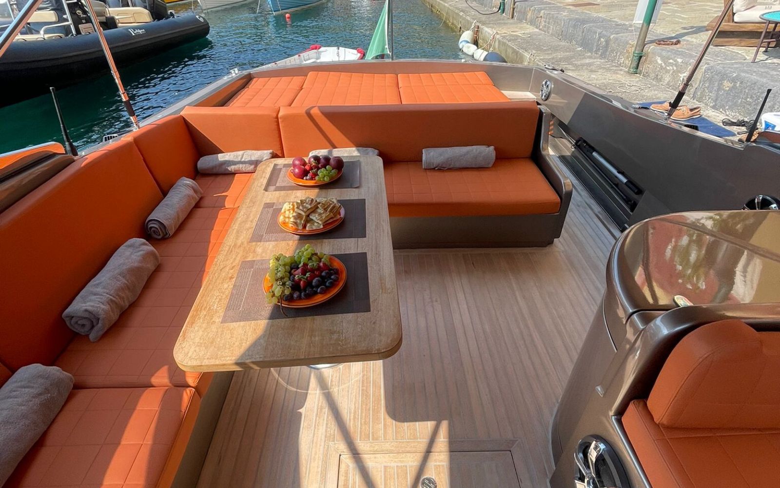 Naples Italy luxury yacht charter