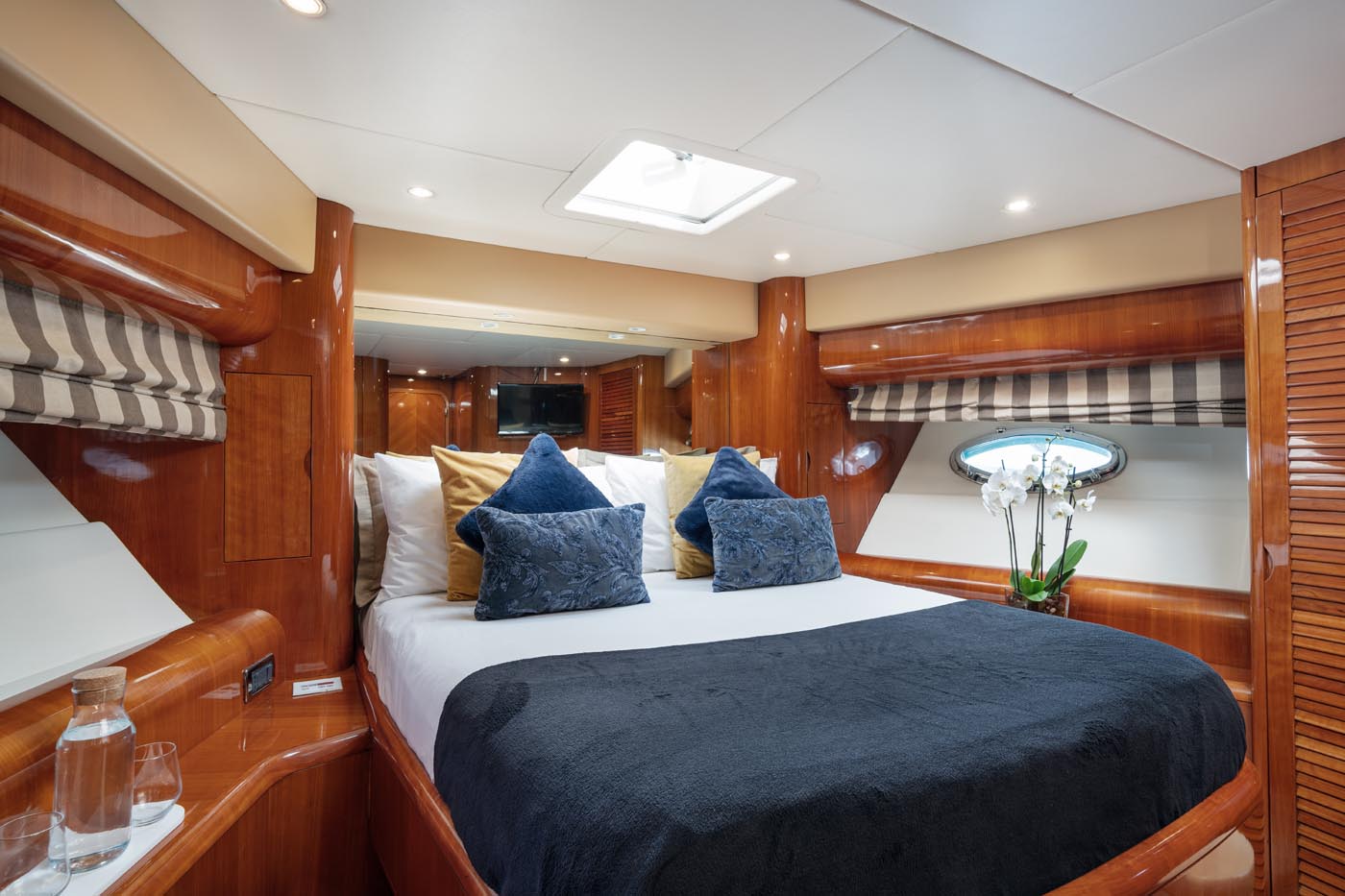 Italian yacht club charters