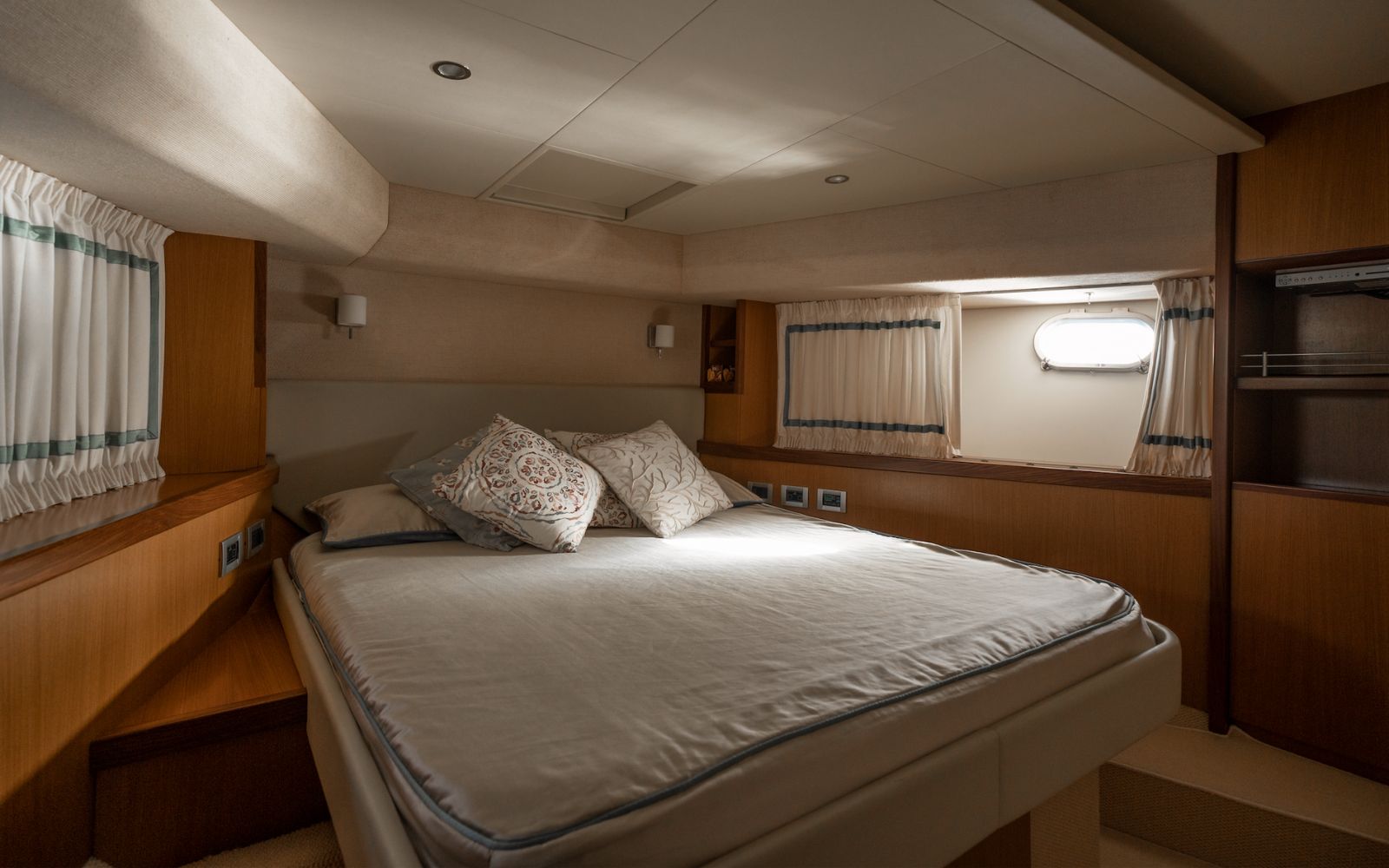 Sardinia Private Yacht Charter