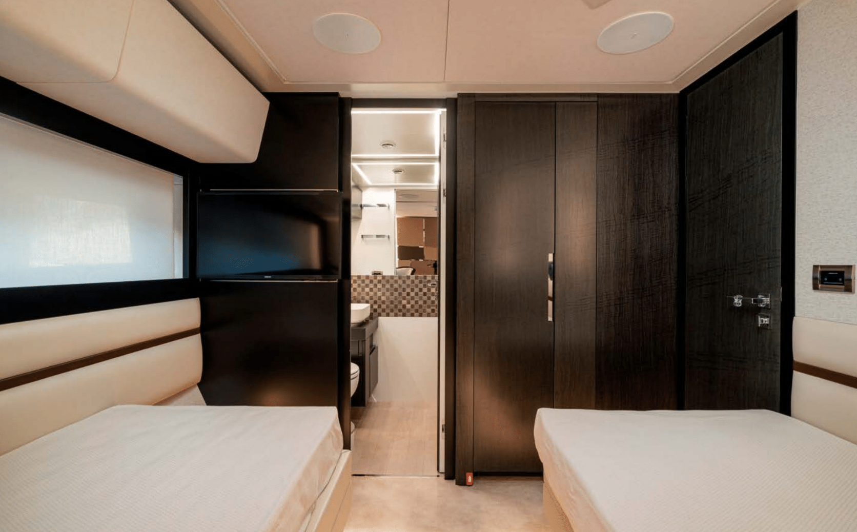 Amalfi Coast party yacht charter