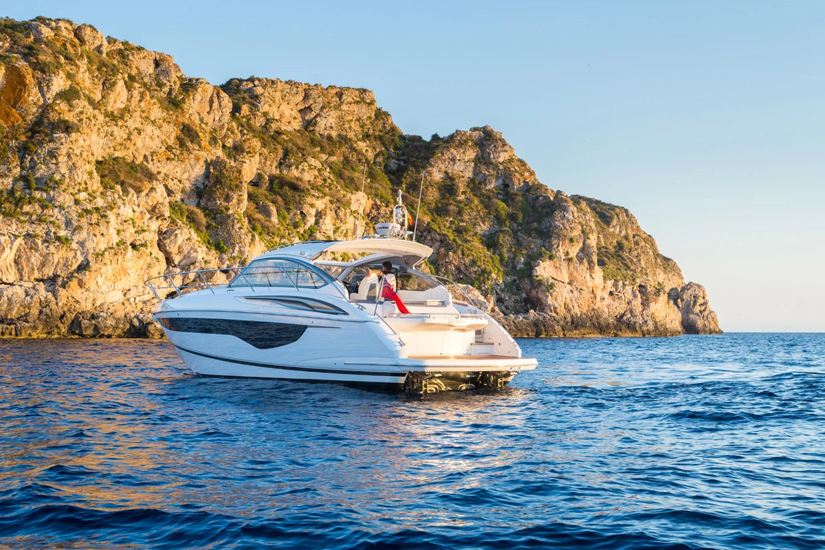 Private Motor Yacht Charter St Tropez