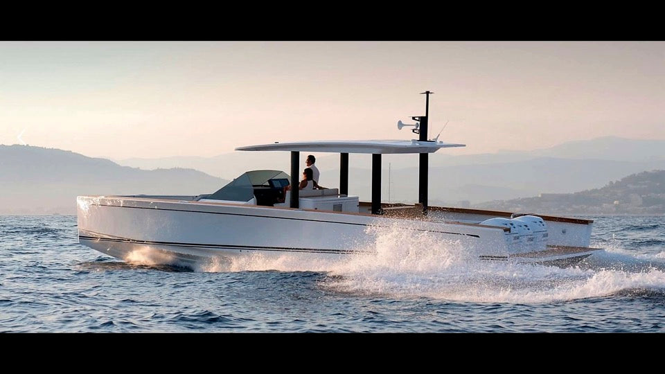 Private yacht charter Greece