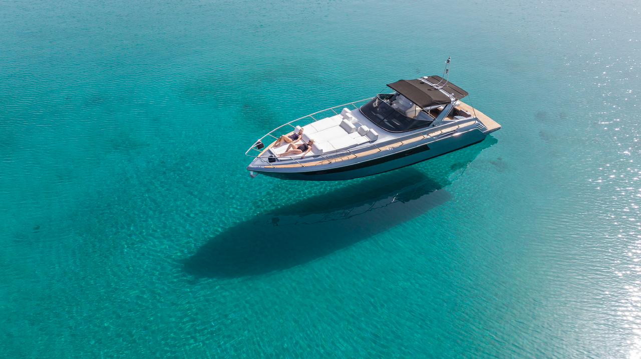 motor yacht charter Greece