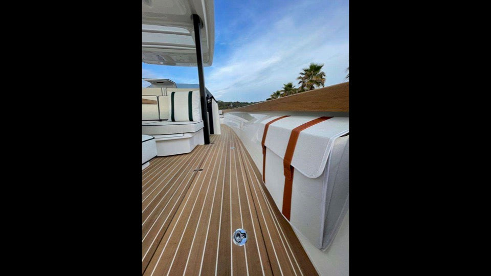 yacht charter Greece with skipper