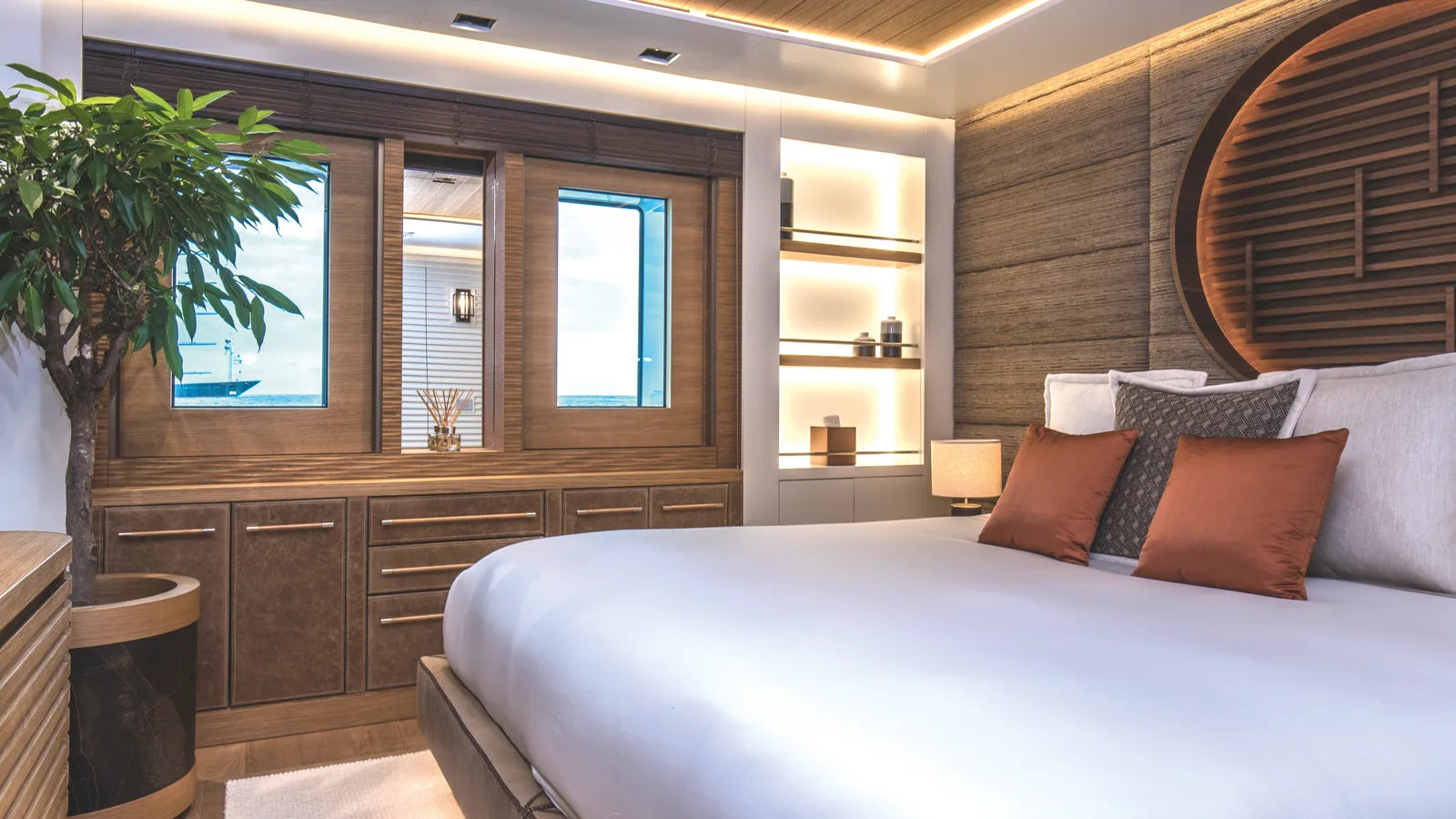 M/Y LIFE SAGA