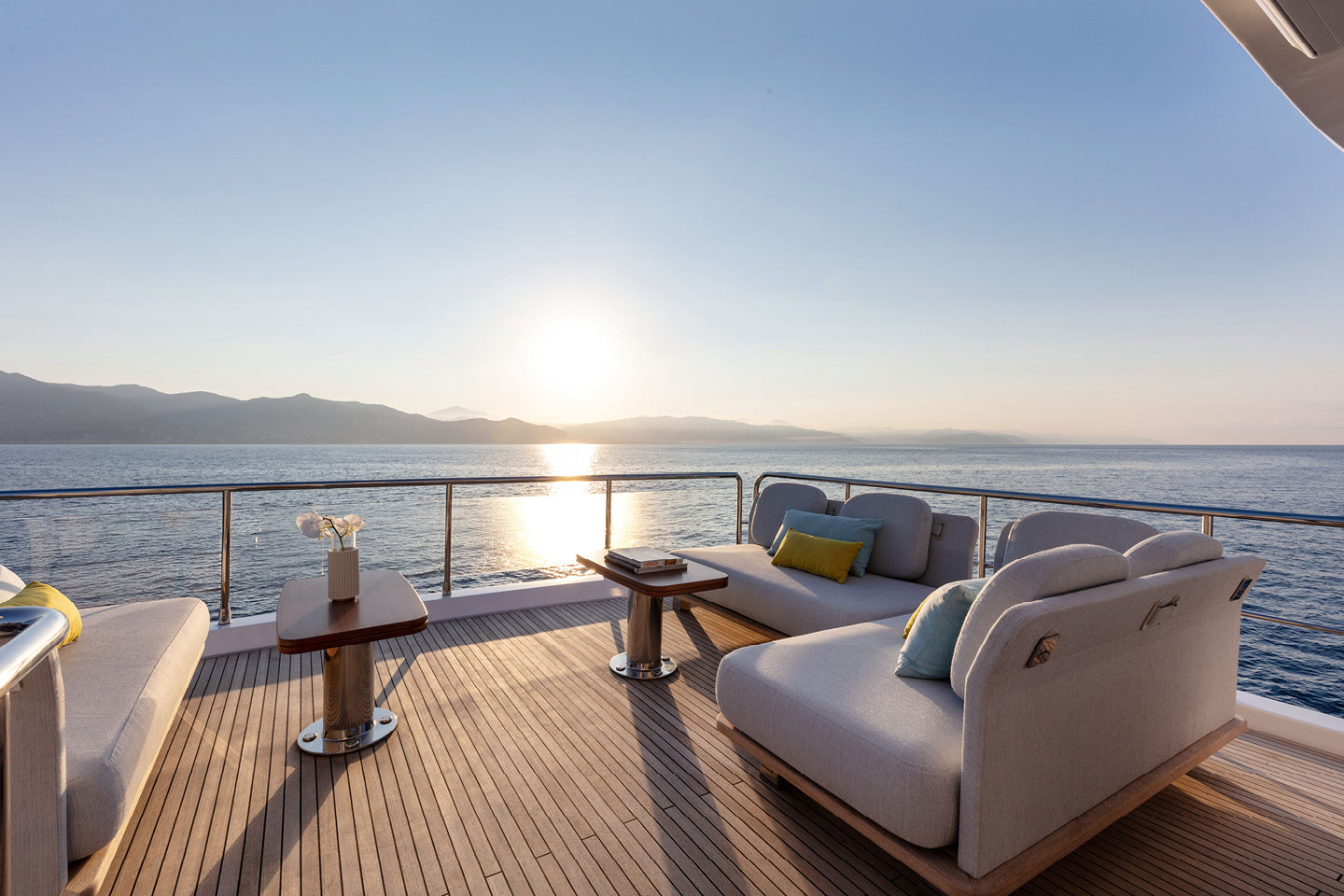 yacht charter cost south of France