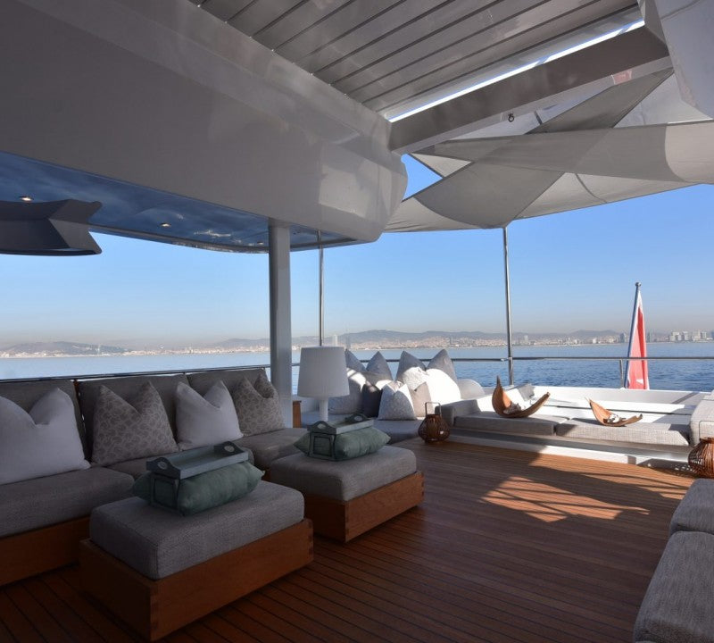 M/Y LIFE SAGA