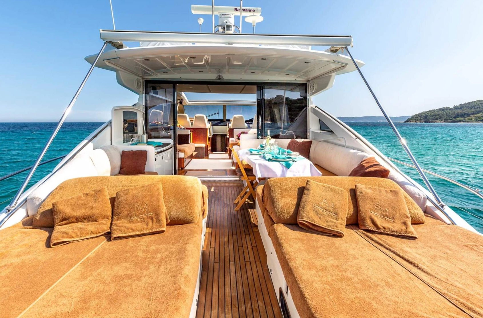 Weekly yacht Charter St Tropez France