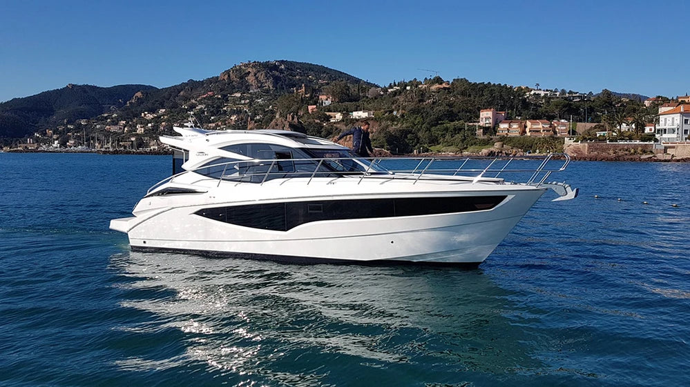 Luxury Yacht Charter St Tropez France