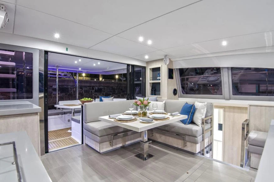 LEOPARD 43 POWER CATAMARAN