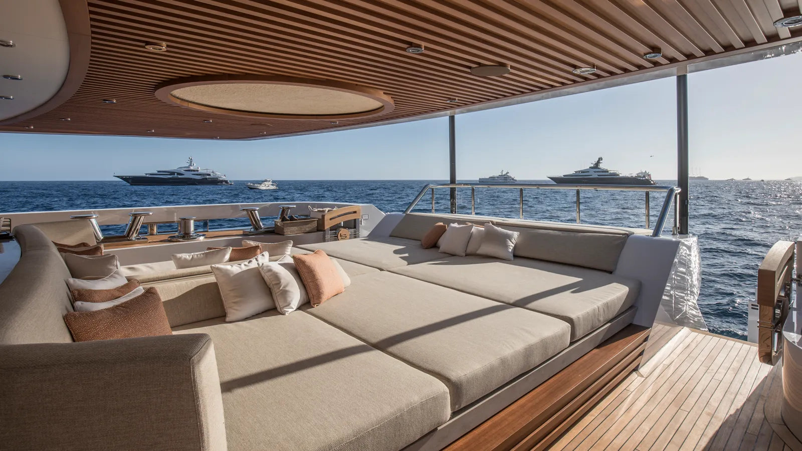 M/Y LIFE SAGA