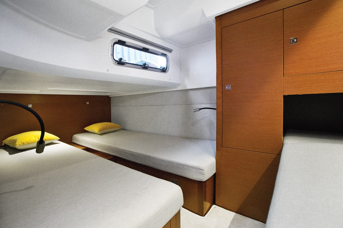 yacht charter prices St Tropez France