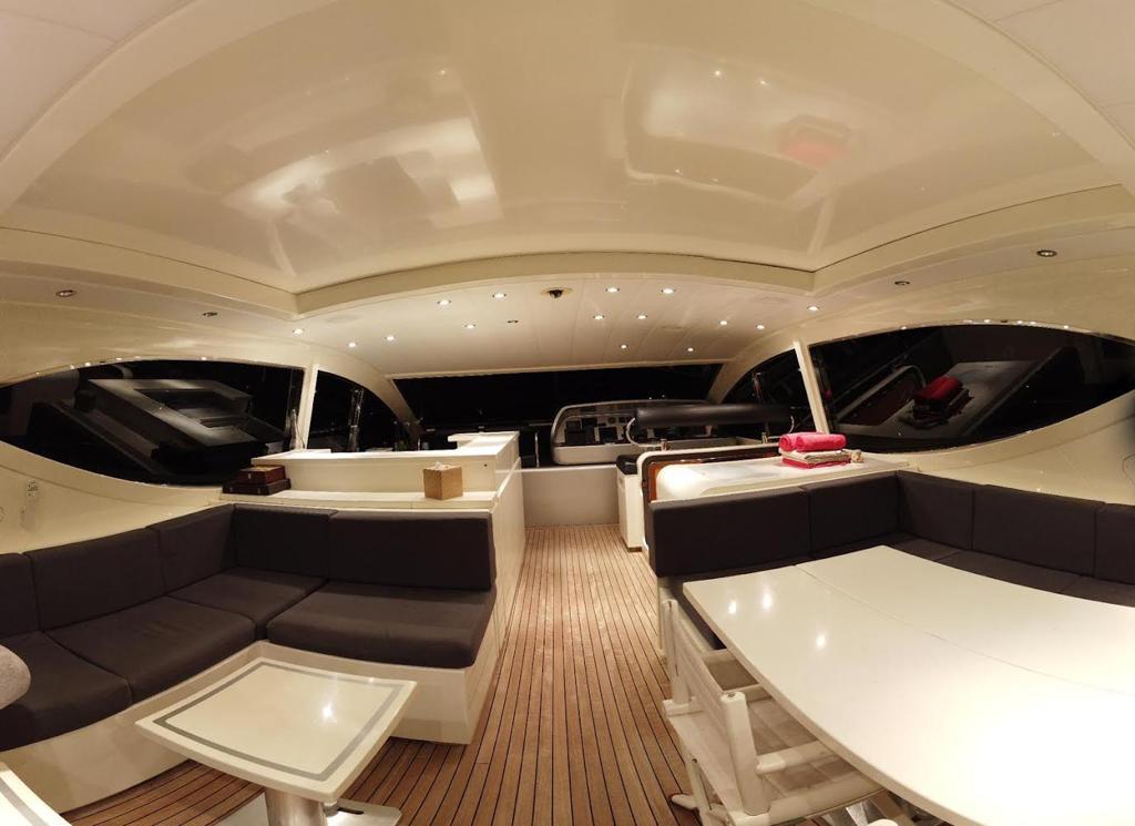 party yacht charter St Tropez France