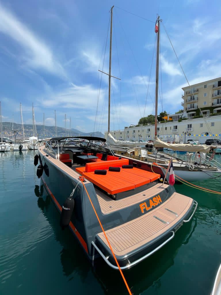 Best Mega yachts for charter Monaco