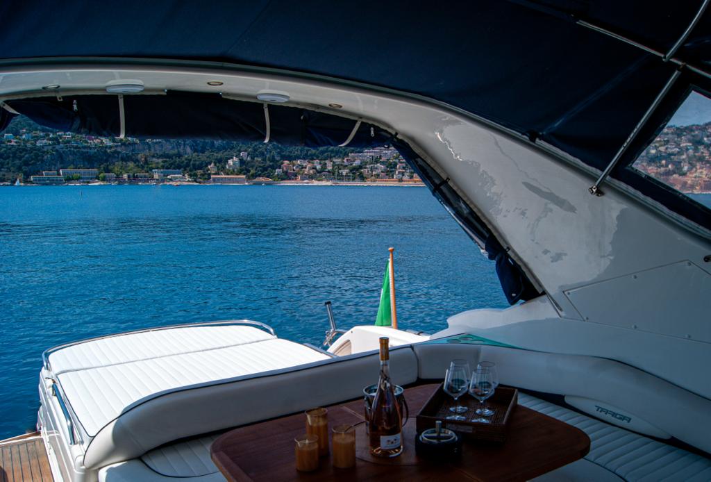 vacation yacht charter south of France