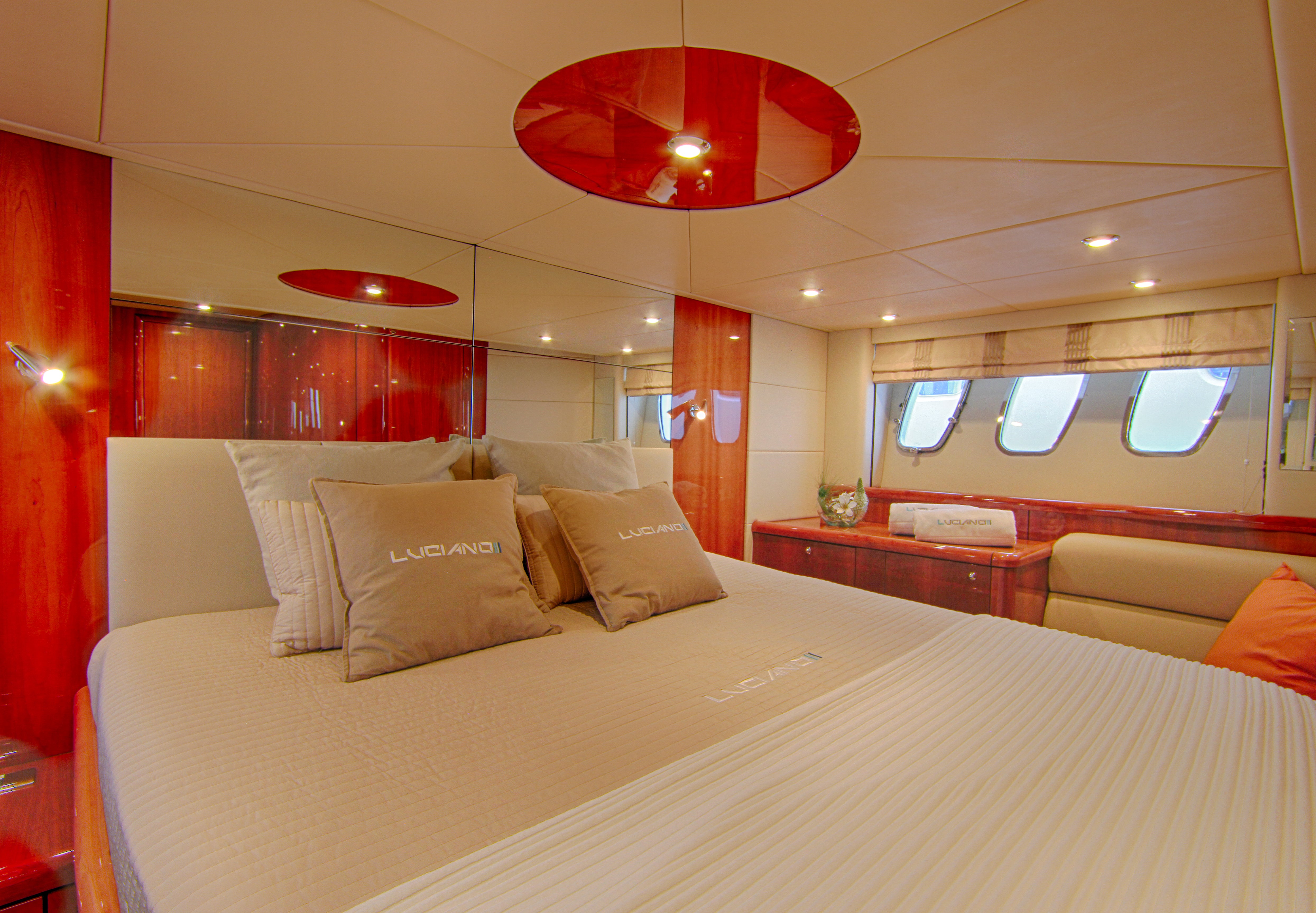 weekend yacht charter Cannes