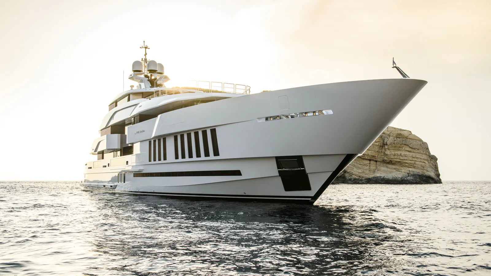 M/Y LIFE SAGA