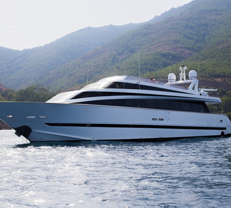 Mega yacht Charter Cannes