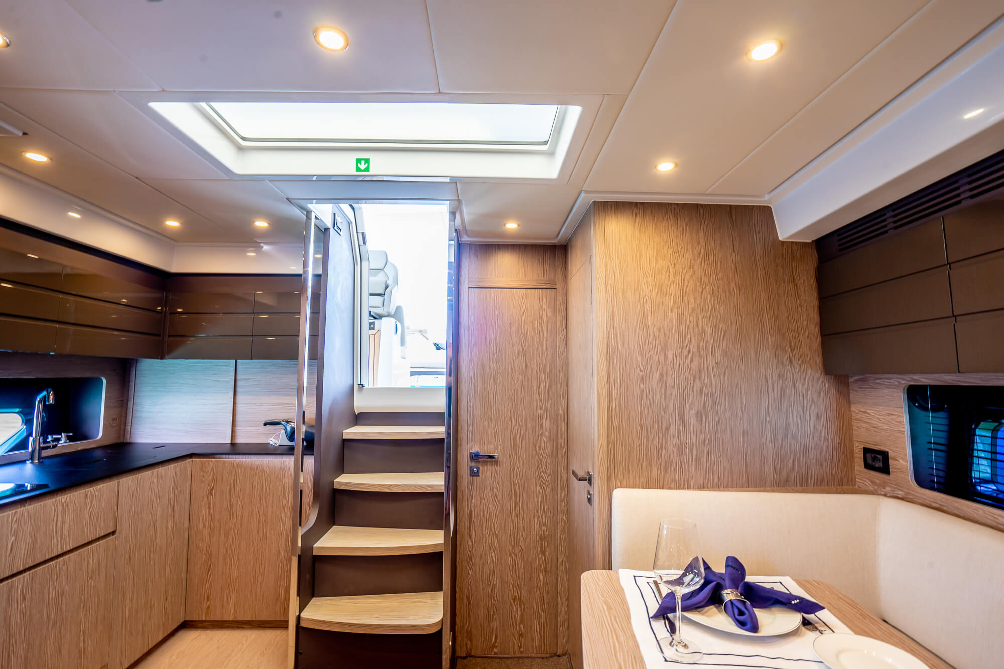 yacht charter Greece prices