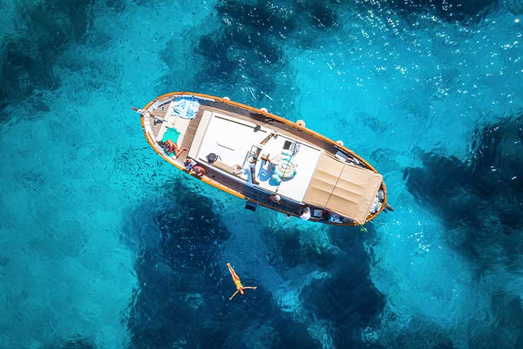 weekend yacht charter Sardinia