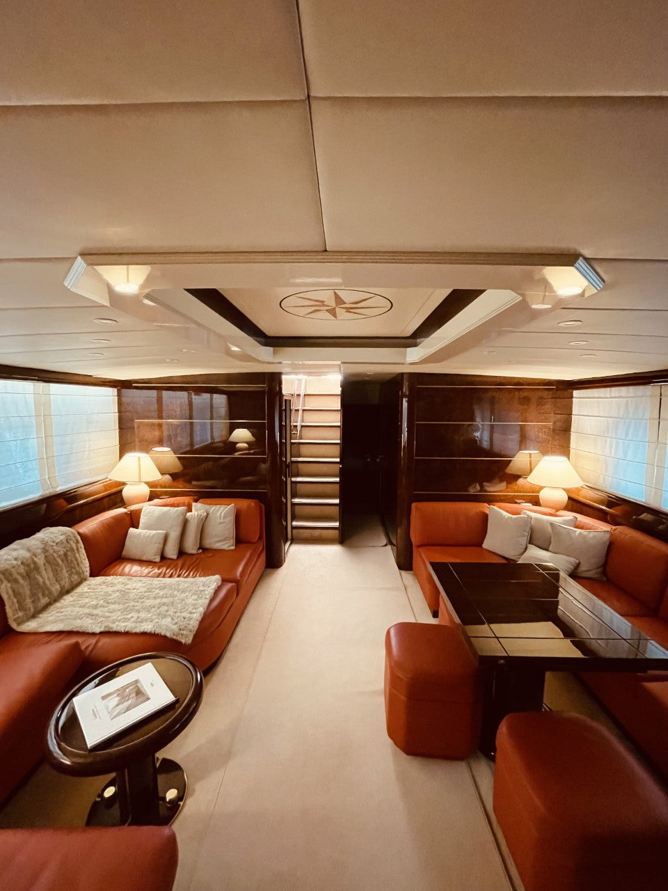 Weekly yacht Charter Cannes